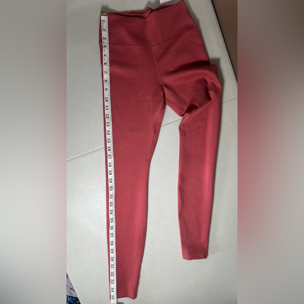 Nike One Therma-FIT Mid-Rise Leggings Canyon Rust NWT Size XS - Picture 10 of 12